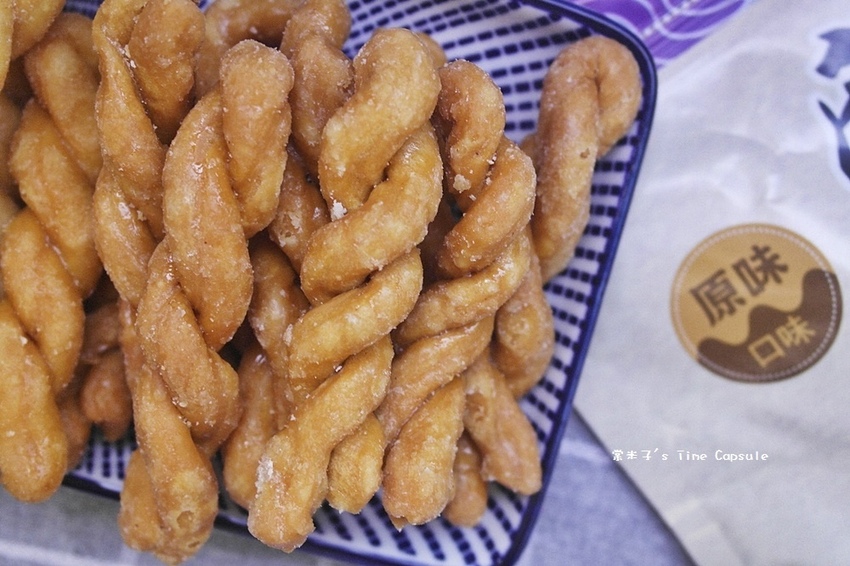 小琉球合家-鮮香的鮮蝦麻花脆捲+酥脆可口的手工麻花捲~