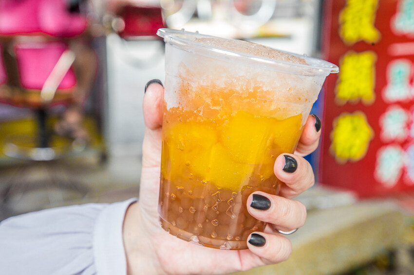 台中清水排隊名店！樹下阿婆粉圓冰30元古早味，梅子粉圓冰超清涼解渴。