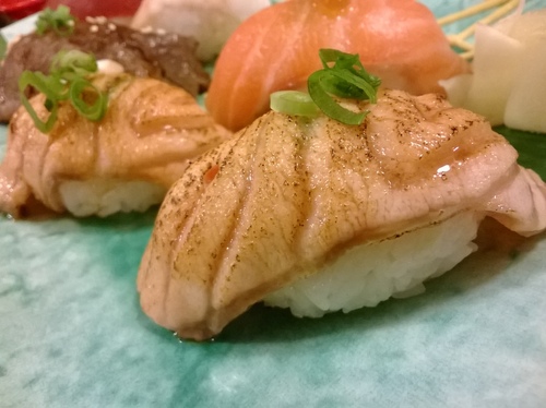 伊森日式料理：見風轉舵~隨機發現的平價美味日本料理----伊森