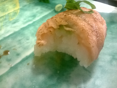 伊森日式料理：見風轉舵~隨機發現的平價美味日本料理----伊森