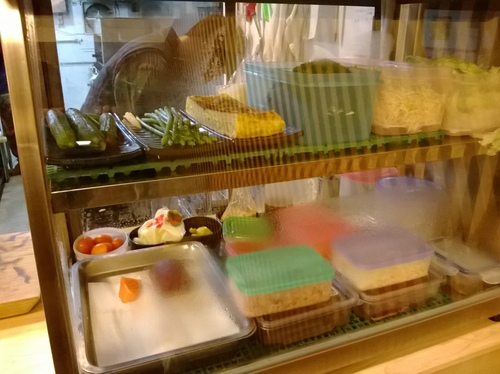 伊森日式料理：見風轉舵~隨機發現的平價美味日本料理----伊森