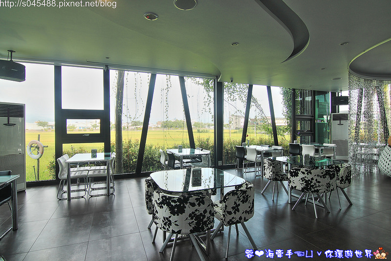 【宿▍宜蘭】水岸楓林民宿♥讓人置身於國外，南洋峇里島渡假風的浪漫享受