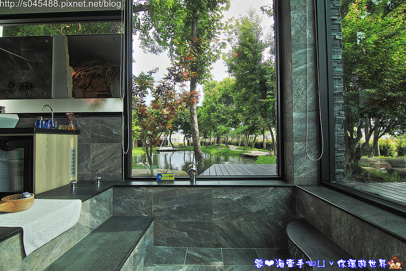 【宿▍宜蘭】水岸楓林民宿♥讓人置身於國外，南洋峇里島渡假風的浪漫享受