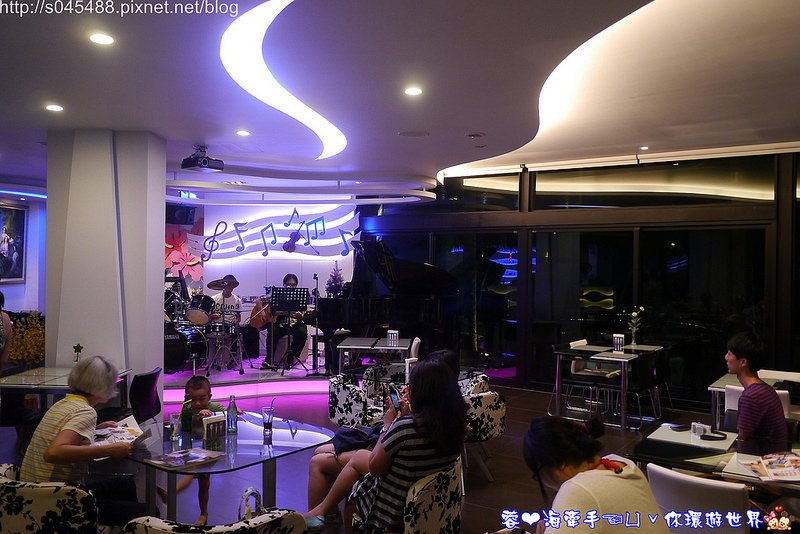 【宿▍宜蘭】水岸楓林民宿♥讓人置身於國外，南洋峇里島渡假風的浪漫享受