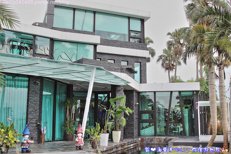 【宿▍宜蘭】水岸楓林民宿♥讓人置身於國外，南洋峇里島渡假風的浪漫享受