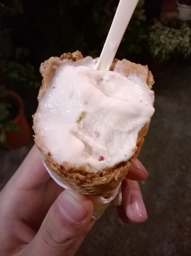 散步路徑:一條路上竟有兩家我夢寐以求的水果霜淇淋----散步路徑 散步路徑:一條路上竟有兩家我夢寐以求的水果霜淇淋----散步路徑