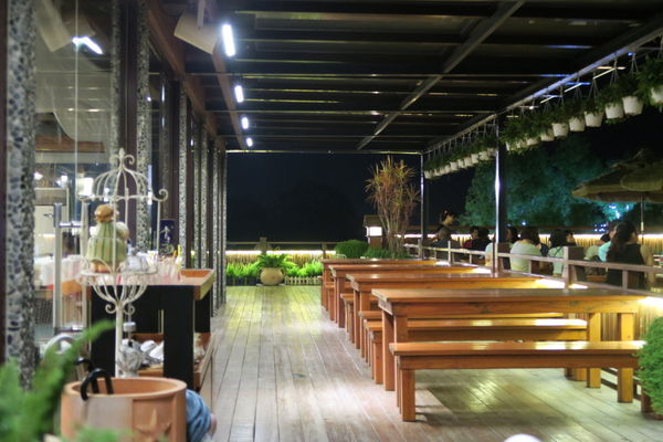 【台中后里區】南洋風情『星月大地-星月之星景觀餐廳』