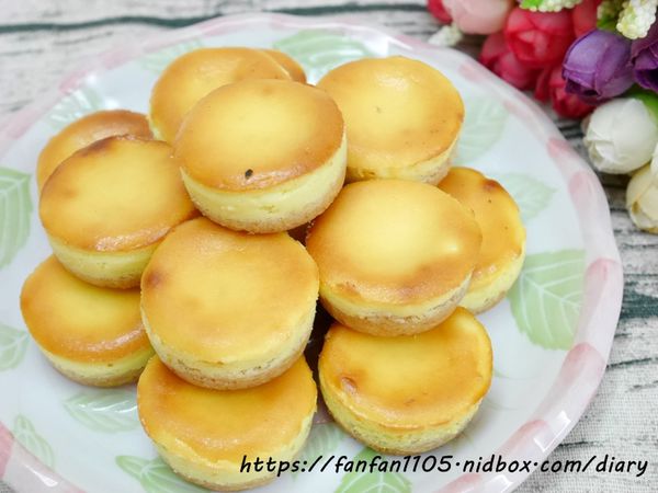 團購美食【七個小日子】mini乳酪球 #下午茶 #甜點 #乳酪球 #台中甜點 #台中美食 #伴手禮推薦 (10).JPG