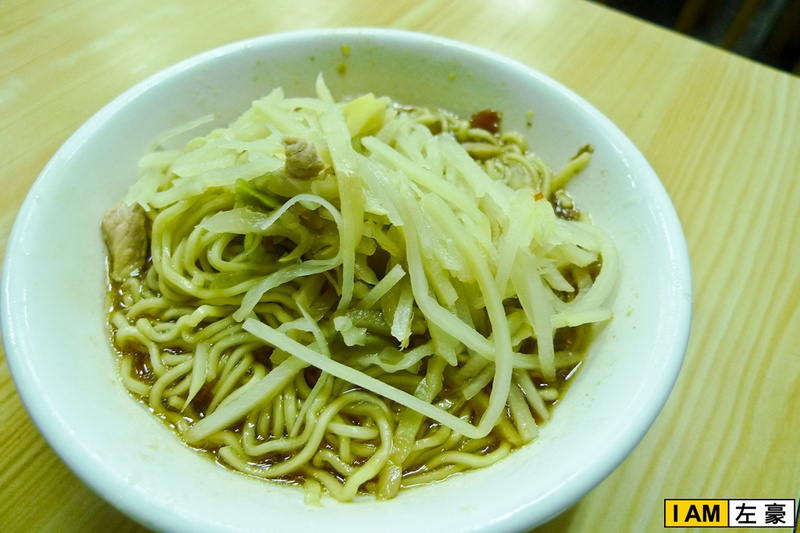 [食記] 高雄。三民區 廣招英溫州餛飩 (明誠店)