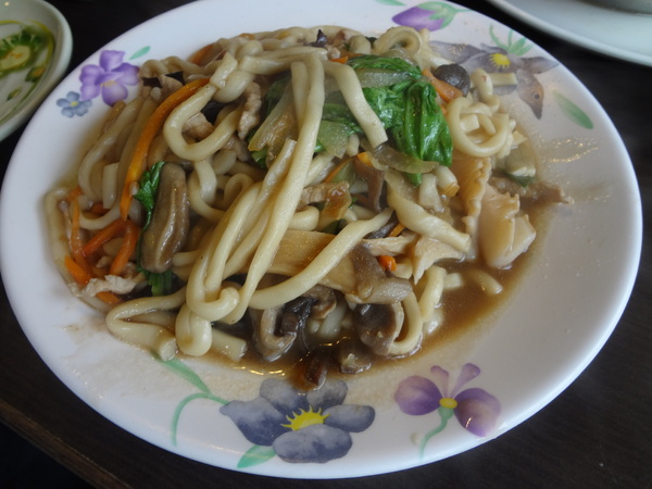 陳圓餡餅粥、酸菜白肉鍋餐廳：1011209[官本金文愛台灣]陳圓餡餅粥好吃的小米粥小籠包鍋貼