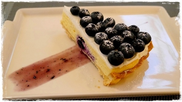 Livia's kitchen - 薇甜：【新北◍•ᴗ•◍新店】美食・薇甜Livia's kitchen食記｜當Q彈麻糬遇上法式吐司