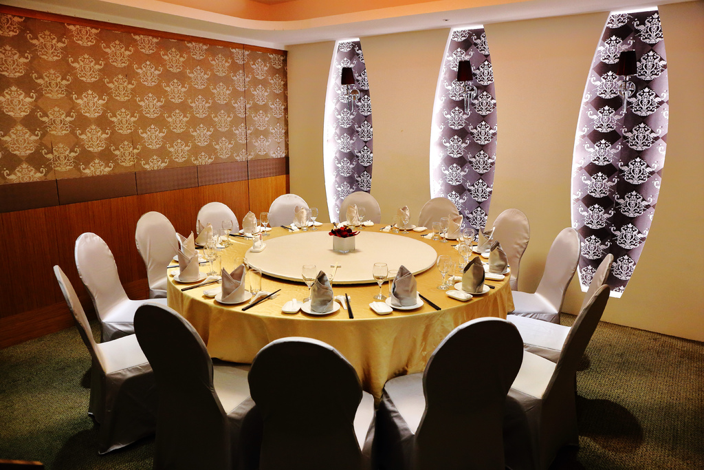 【食║台北】春申食府~婚宴會館除了合菜、特色小吃,個人精緻套餐果然精緻滿意!