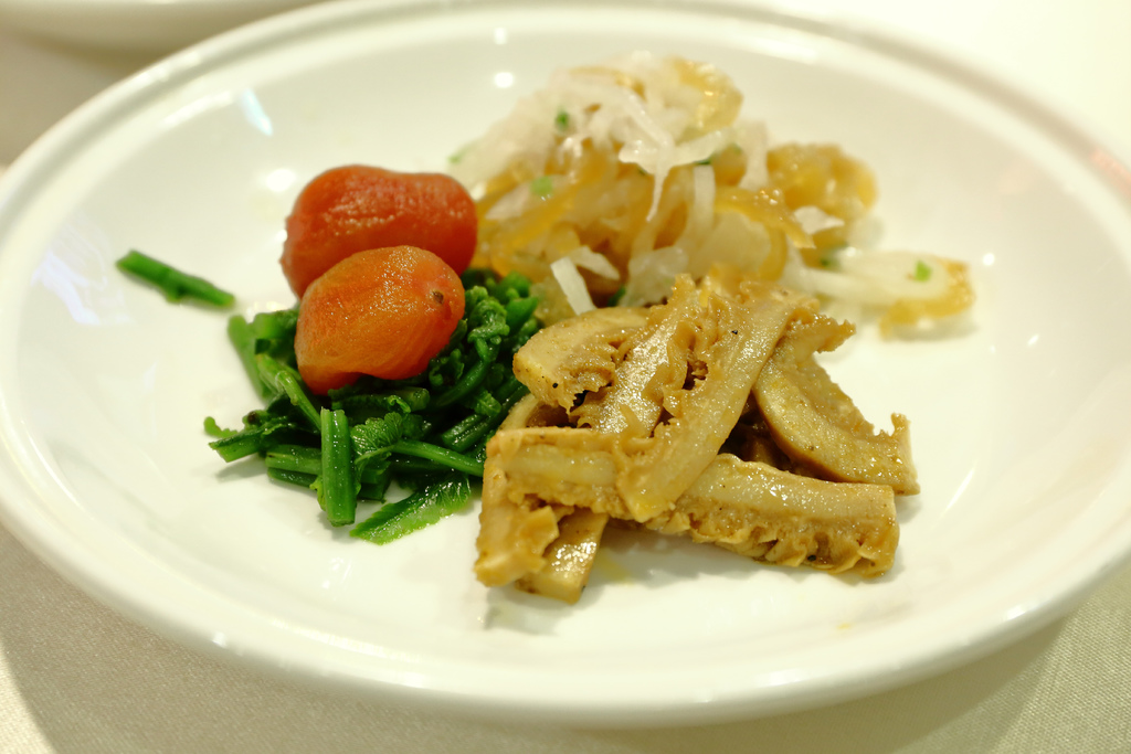 【食║台北】春申食府~婚宴會館除了合菜、特色小吃,個人精緻套餐果然精緻滿意!