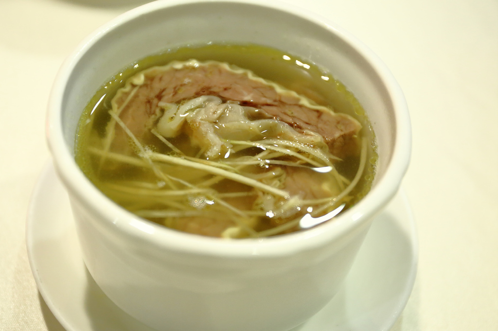 【食║台北】春申食府~婚宴會館除了合菜、特色小吃,個人精緻套餐果然精緻滿意!