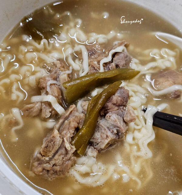 【冷凍食品】名廚美饌 紅燒肋排羊肉爐X剝皮辣椒排骨湯 冬天必 【冷凍食品】名廚美饌 紅燒肋排羊肉爐X剝皮辣椒排骨湯 冬天必