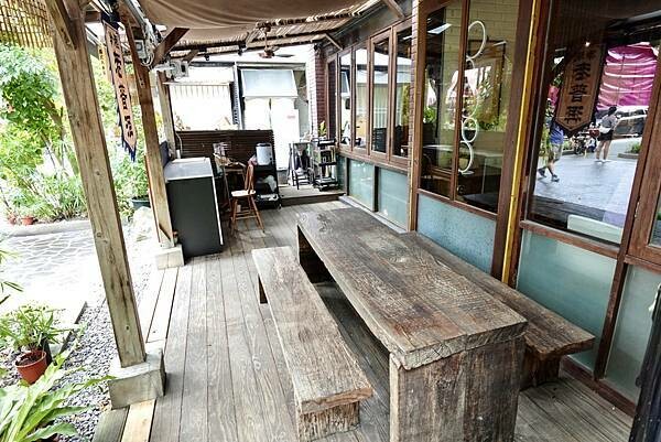 台北市大安區台北大安區永康商圈美食/2024永康東西軍-好店巡禮挖掘永康商圈特色/東門餃子館午餐+永業書店文具行逛多元玩