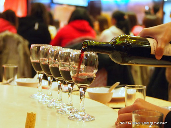 雅園新潮(總店)：【食記】台中雅園新潮婚宴會館@南屯 : 不同價位菜色比較!口味上有一定水準~婚宴,尾牙還是春酒應該都還不錯