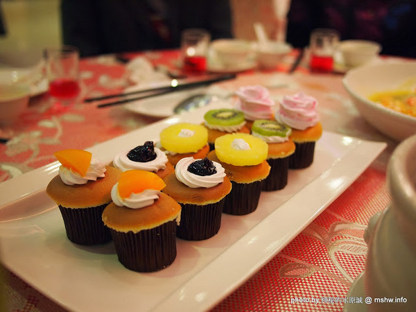 雅園新潮(總店)：【食記】台中雅園新潮婚宴會館@南屯 : 不同價位菜色比較!口味上有一定水準~婚宴,尾牙還是春酒應該都還不錯