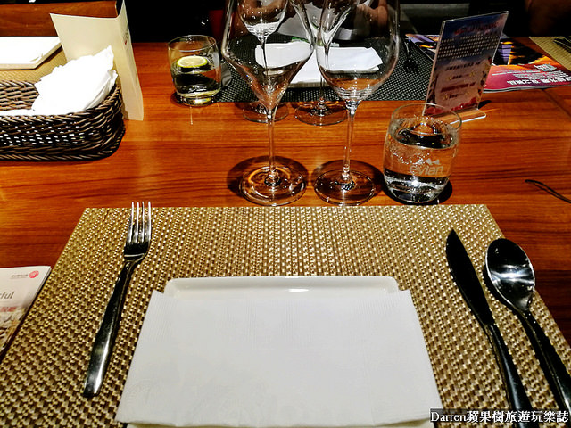 『台北美食餐廳推薦』WINE-derful葡萄酒餐廳★酒窖主題餐廳結合麵包烘焙坊的專業餐酒館/捷運行天宮站美食