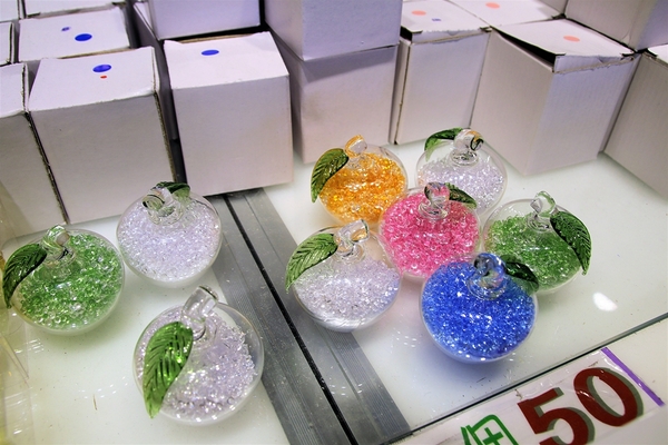 台灣玻璃館:【彰化鹿港景點】台灣玻璃館~必走遊黃金隧道,船型建築物,玻璃造景好吸睛