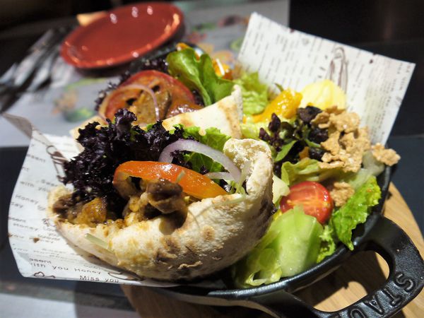 【台南市-中西區】舉杯邀友共享餐，同樂帝王蟹、邂逅波士頓、愛在紐約牛、情定洛杉磯，相約在『Bistro88義法餐酒館-台南小西門』的早午餐❤(ӦｖӦ｡)