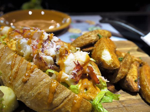 【台南市-中西區】舉杯邀友共享餐，同樂帝王蟹、邂逅波士頓、愛在紐約牛、情定洛杉磯，相約在『Bistro88義法餐酒館-台南小西門』的早午餐❤(ӦｖӦ｡)