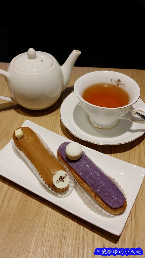 忠孝新生站。閃電泡芙。1789 Café by Cyrille Courant。必點焦糖鹹奶油閃電泡芙。絕對讓你念念不忘呀!