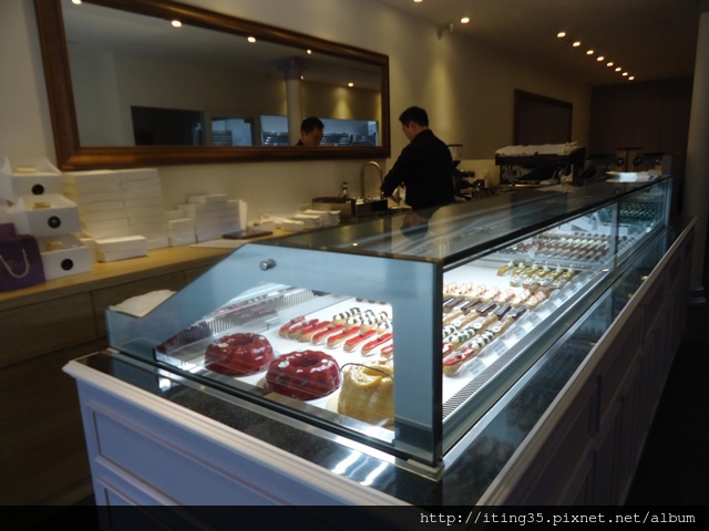 【中正區】被來自法國的閃電泡芙閃到~1789 Café, by Cyrille Courant