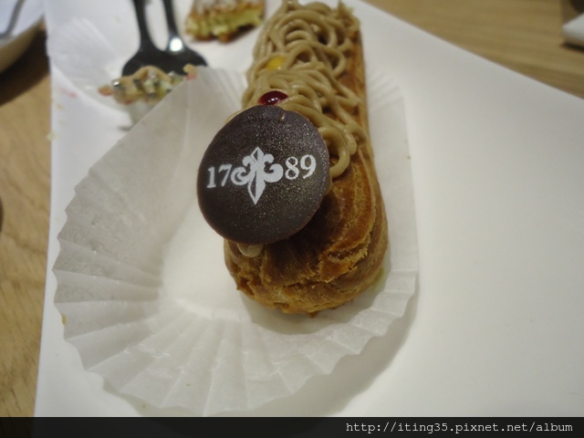 【中正區】被來自法國的閃電泡芙閃到~1789 Café, by Cyrille Courant