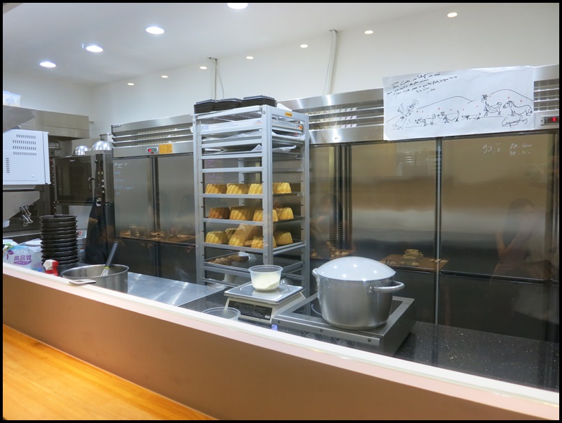 [ 忠孝新生站、仁愛新生路口美食下午茶 ] 1789 Café, by Cyrille Courant～絢麗又美味的閃電泡芙，還有帥哥甜點師傅