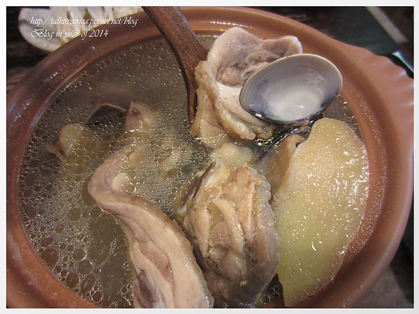 『呷』「臨江街夜市」☆龍涎居☆ 暖心補身的麻油雞湯