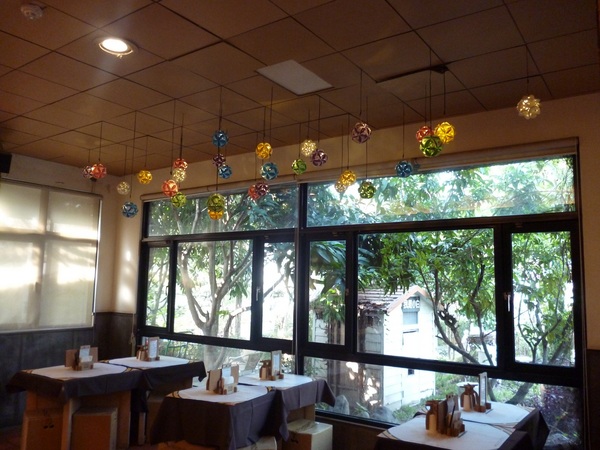 紙箱王主題餐廳:巧奪天工之所在---紙箱王主題餐廳 紙箱王主題餐廳:巧奪天工之所在---紙箱王主題餐廳