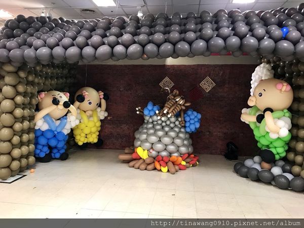 童話森林氣球展就在站前三越