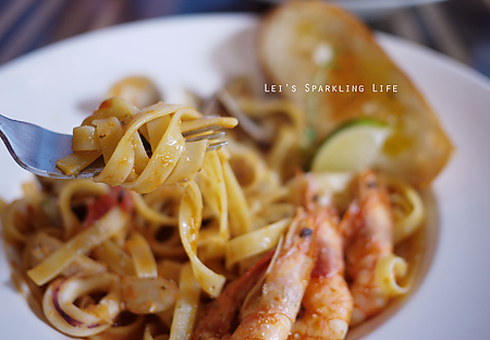 P11704271.jpg P11704271.jpg