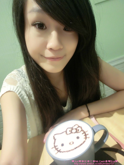 Mr. cash：【食記】oO。。新竹　Mr.Cash蜜糖吐司　什麼？！蜜糖吐司也不忘了Candy Crush，超可愛的kitty蜜糖吐司，大家吃過了嘛？！而且還有可愛的拉花kitty咖啡喲～。o○。