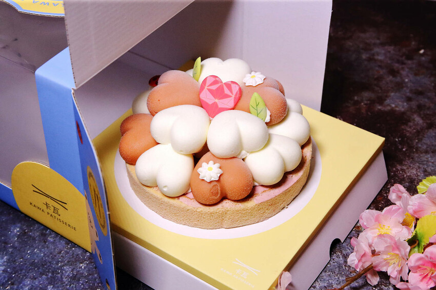 永和冰淇淋蛋糕推薦！卡瓦義式冰淇淋蛋糕，繽紛的水果球，最不一