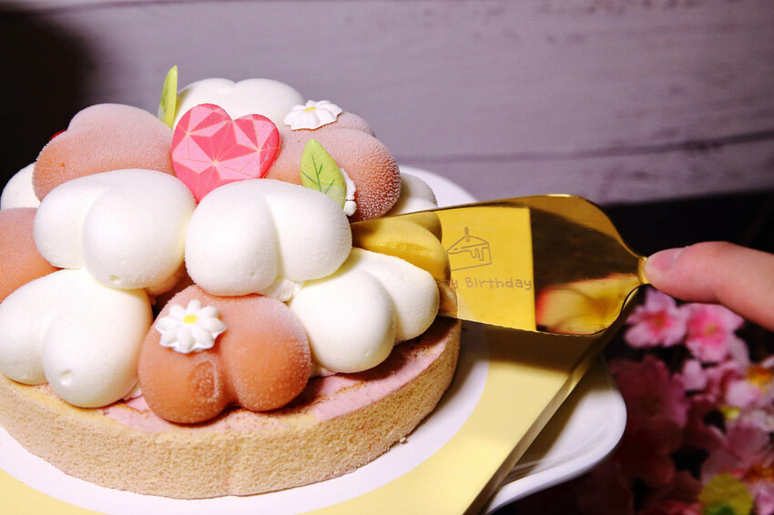 永和冰淇淋蛋糕推薦！卡瓦義式冰淇淋蛋糕，繽紛的水果球，最不一