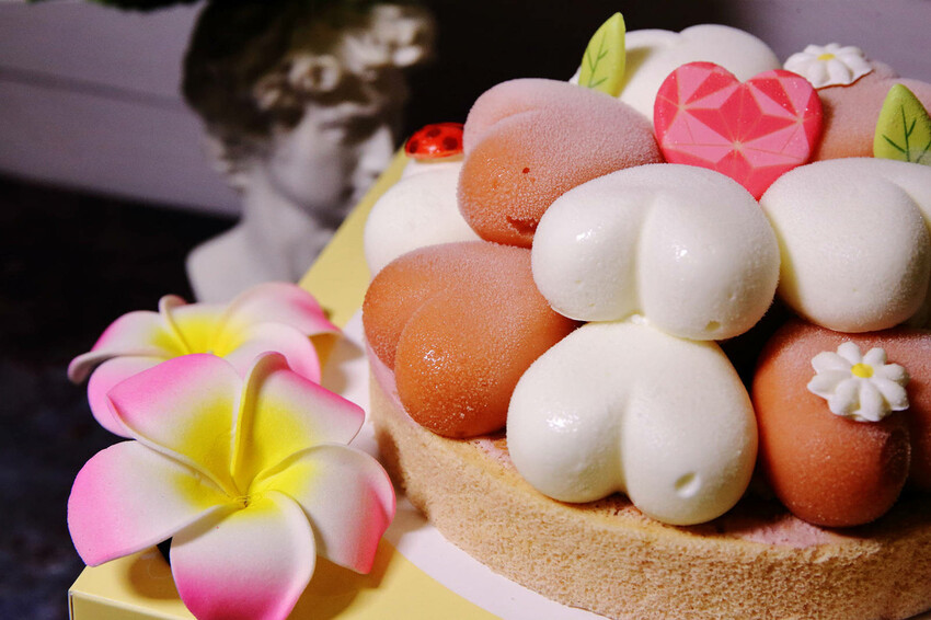 永和冰淇淋蛋糕推薦！卡瓦義式冰淇淋蛋糕，繽紛的水果球，最不一