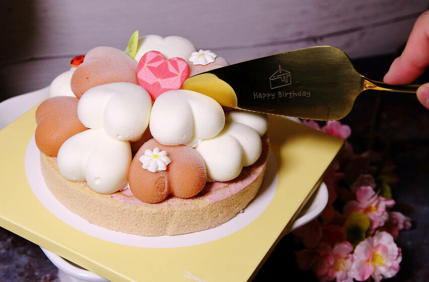 永和冰淇淋蛋糕推薦！卡瓦義式冰淇淋蛋糕，繽紛的水果球，最不一