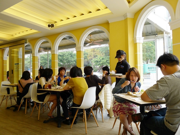 Maetugal 澳譽葡(台灣分店高雄美術館旗艦店)：【高雄】澳譽葡．美術館旁澳葡餐廳．桑尼受不了美食