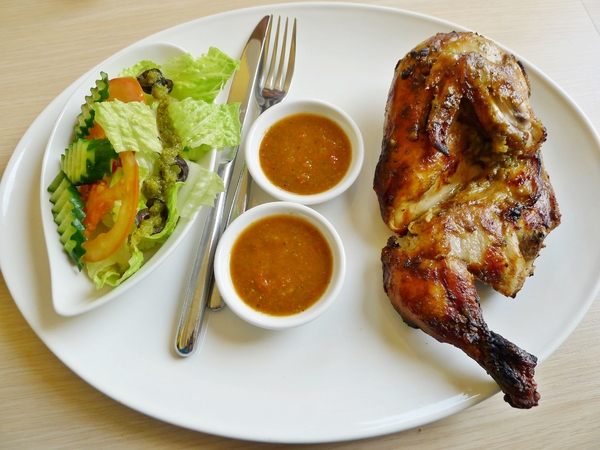 Maetugal 澳譽葡(台灣分店高雄美術館旗艦店)：【高雄】澳譽葡．美術館旁澳葡餐廳．桑尼受不了美食