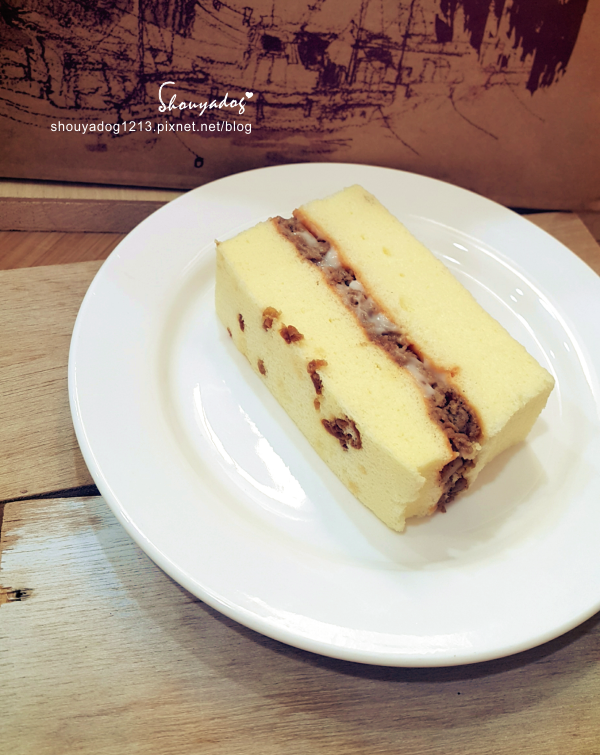 梧棲小鎮(梧棲店)：【地方名產】可以宅配的伴手禮 梧棲小鎮鹹蛋糕