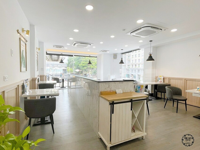 NU PASTA 義大利麵 台中崇德店，台中豪華雙人套餐588元，開胃菜、主餐、湯品、飲品、甜點一次擁有超划算，2D黑白漫畫風餐廳就在這家