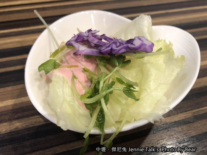 【中壢】「傑尼兔 Jennie Talk’s．高CP值&高人氣的早午餐（漢堡/大份量/手作飾品/興安一街/近元智大學)」