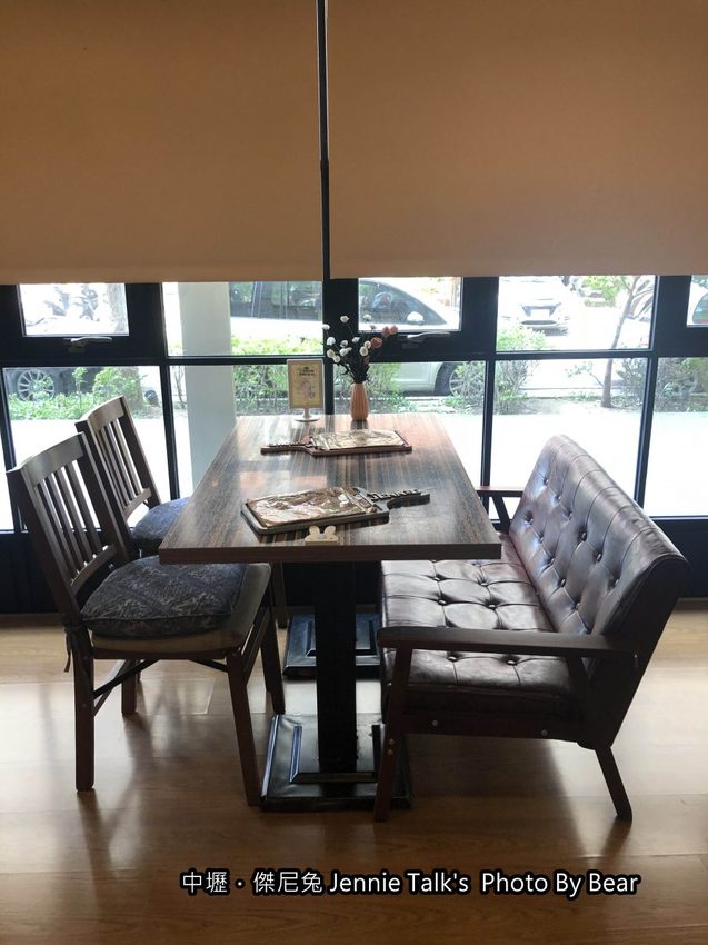 【中壢】「傑尼兔 Jennie Talk’s．高CP值&高人氣的早午餐（漢堡/大份量/手作飾品/興安一街/近元智大學)」