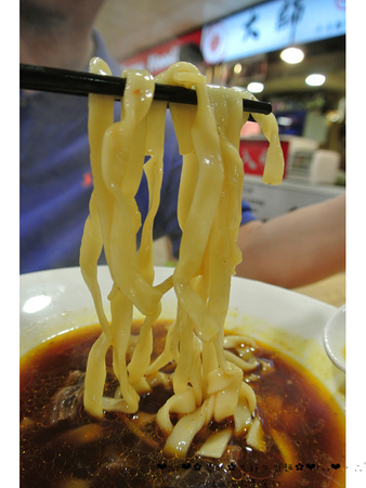 大師牛肉麵：【食記】oO。o○。台北　內湖－西湖捷運站　大師牛肉麵　必吃牛肉麵店　隱藏版牛肉麵　做工繁雜，一天只賣８０碗，賣完就等明天啦！oO。o○。　