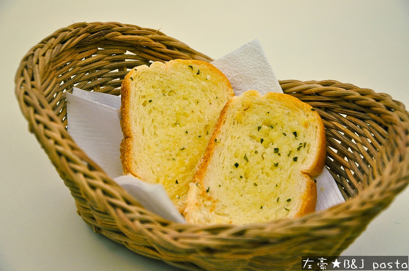 [食記] 高雄。苓雅區 B&J pasta