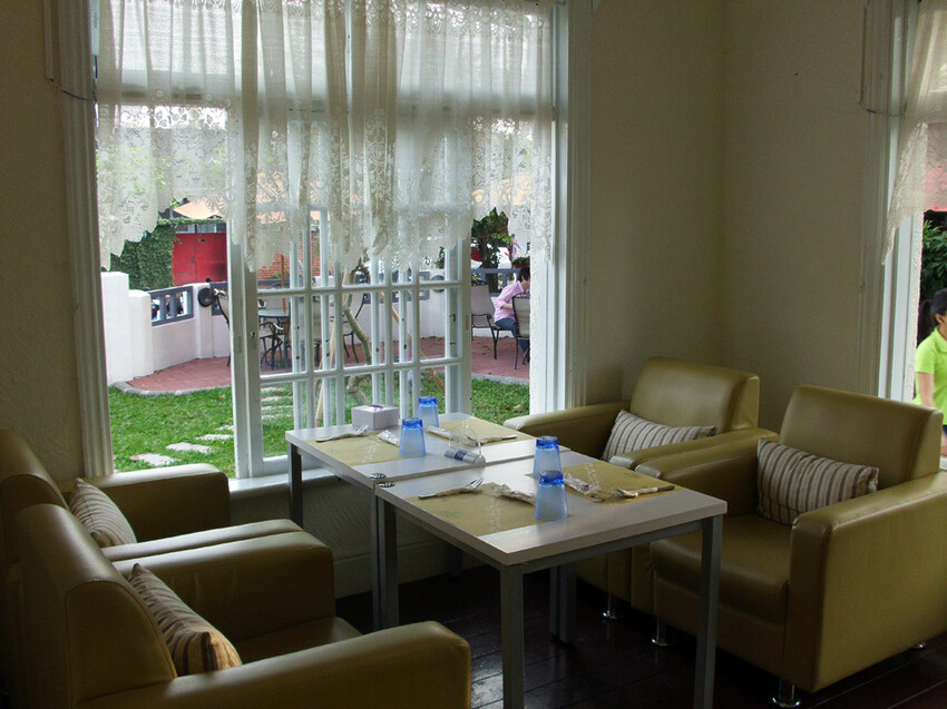 【食評】屏東巷子內吃豪華美食~遇見綠洲庭園咖啡,不虛此行!#屏東景點#屏東美食#趣比比#訂房#Tripbnb.com訂