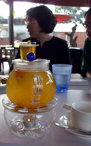 【食評】屏東巷子內吃豪華美食~遇見綠洲庭園咖啡,不虛此行!#屏東景點#屏東美食#趣比比#訂房#Tripbnb.com訂