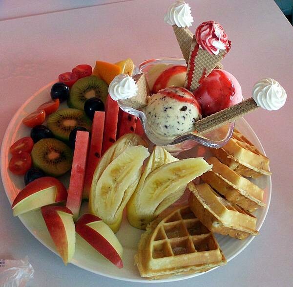 【食評】屏東巷子內吃豪華美食~遇見綠洲庭園咖啡,不虛此行!#屏東景點#屏東美食#趣比比#訂房#Tripbnb.com訂